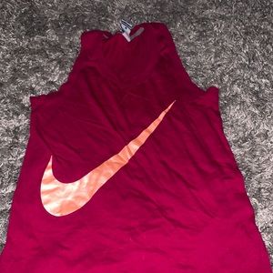 nike athletic tank top